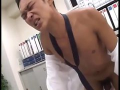 Nam Sinh Mới Ra Trường Được Anh Trai Gay Để Ý