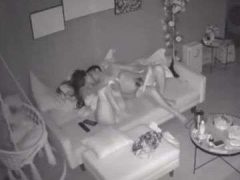 Clip Sex Hack Cam Cặp Đôi Đang Nhấp Nhô Cùng Nhau